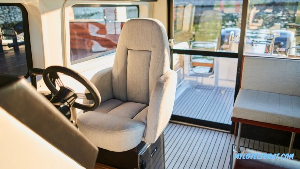 How-to-Clean-Your-Boat-Seats_-A-Comprehensive-Guide