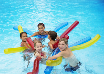 12 – SunSearcher Water Worms Inflatable Pool Noodles